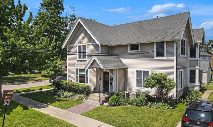 South Haven Apartment | Michiana Apartment #1 Beautiful Beach Abode! One queen bedroom. One bath.