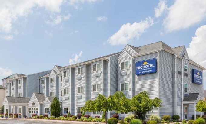 Elkhart Hotel | Microtel Inn and Suites Elkhart