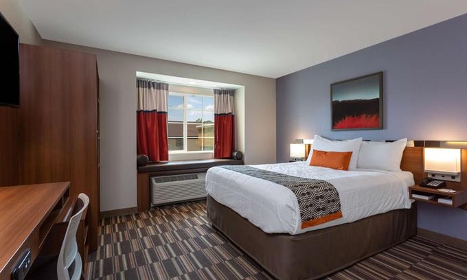 Niagara Falls Hotel | Microtel Inn & Suites by Wyndham Niagara Falls