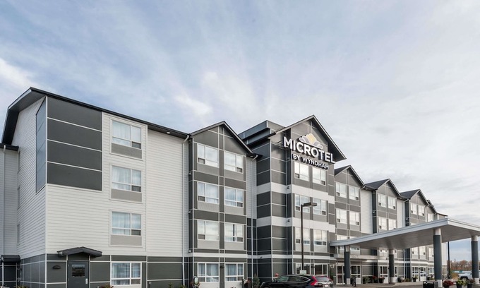 Fort St. John Hotel | Microtel Inn & Suites By Wyndham Fort St John