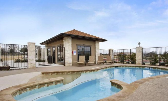 Round Rock Hotel | Microtel Inn & Suites by Wyndham Round Rock