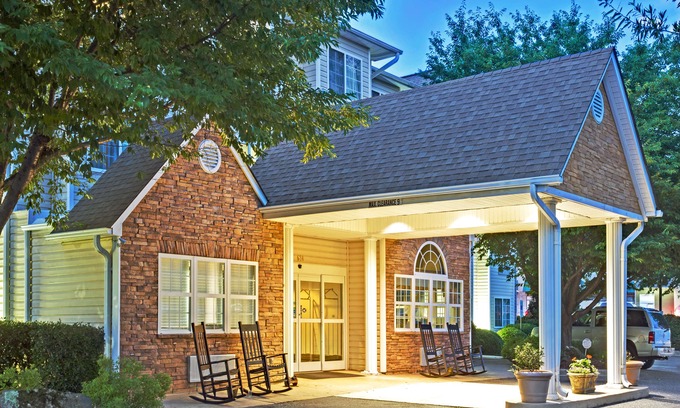 Cherokee Hotel | Microtel Inn & Suites by Wyndham Cherokee