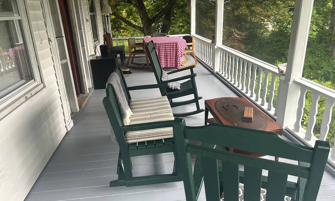 Stockton Springs House | Middle of Everywhere - 4 BR Waterfront!