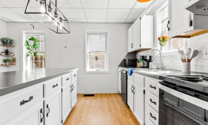 Gettysburg House | Middle St. Retreat a 3-bedroom townhome with AC and WiFi in historic Gettysburg