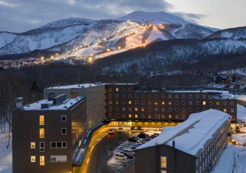 Hirafu Hotel | Midtown Niseko