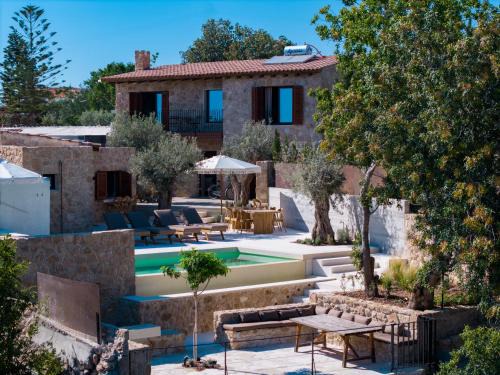 Mesogi Villa | Mikro 1940