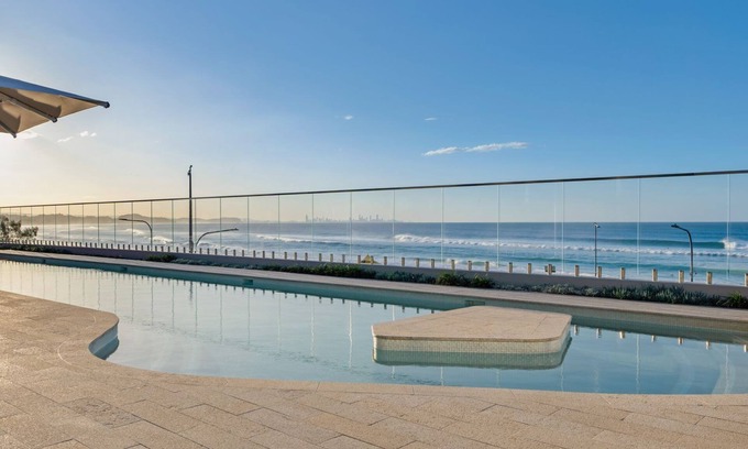 Coolangatta Apartment | Miles at Kirra Point 1406 - Luxury Sub Penthouse on Kirra Beachfront - Linen Provided