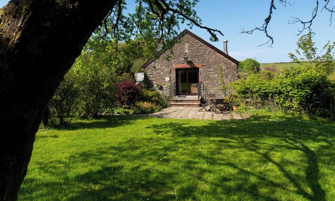 Ilfracombe Apartment | Mill Tower - Handsome upside down home - @ The Home Away South