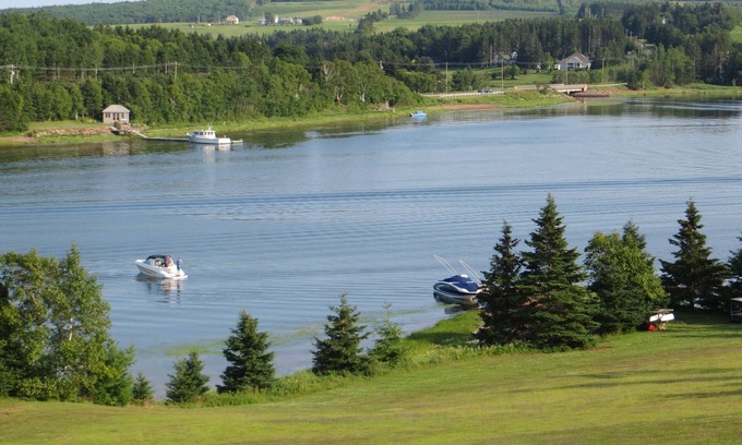 New London Cottage | Million Dollar View - Stanley View Cottage - Relax and Enjoy