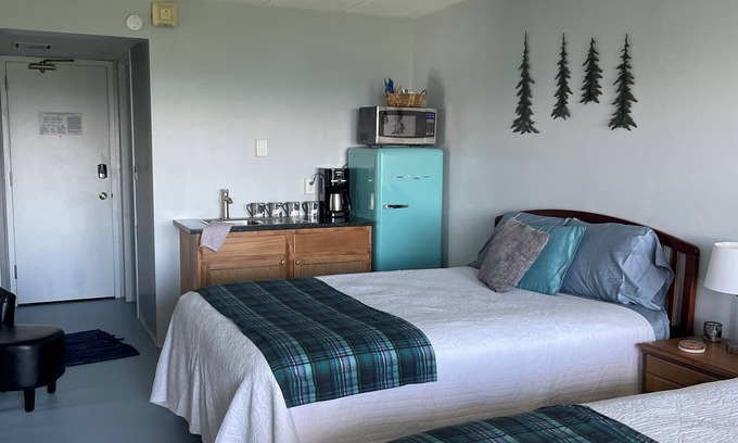 Weirs Beach Condo | Million Dollar View of Lake Winni w/Kitchenette, nBalcony. Flexible check in/out