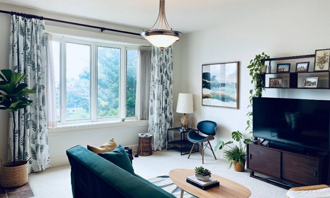 Milwaukee Apartment | Milwaukee Riverview Flat, Skyline Views, near Downtown. Walk to Breweries!