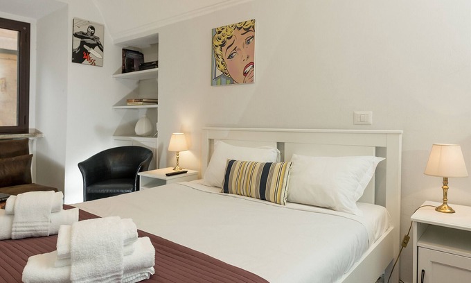 Rione IX Pigna Apartment | Minerva in Pantheon apartment
