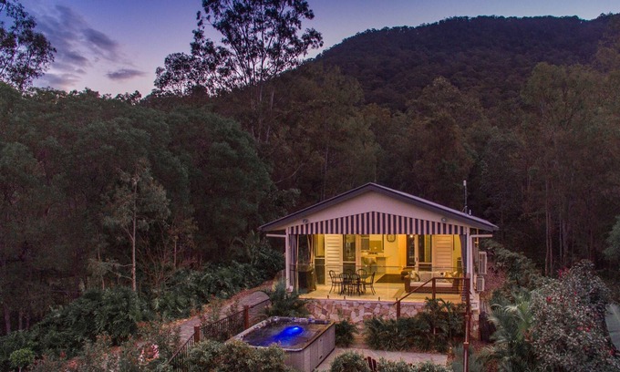 Highvale House | Minims Rest Gatehouse - Highvale