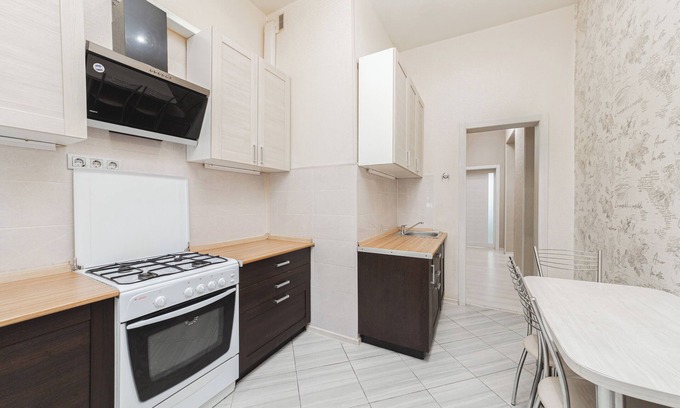 Zakharova-Pulikhova Apartment | Minsk Apartments on Zakharova str 19