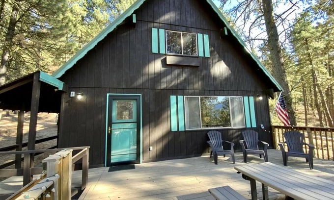 Cascade House | Mint Chip Cabin by Casago McCall - Donerightmanagement