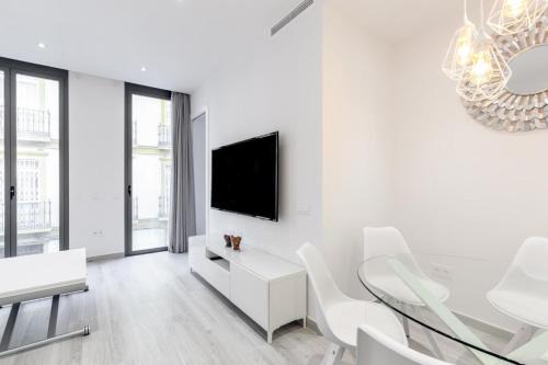 La Merced Apartment | Minty Stay - Bright La Merced