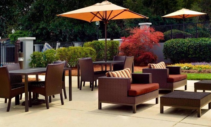 Home Park Hotel | Minutes Away from World of Coca-Cola! Pets Allowed, Seasonal Pool, Parking!