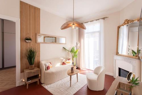 Antibes Old Town Apartment | Mirabeau Prestige