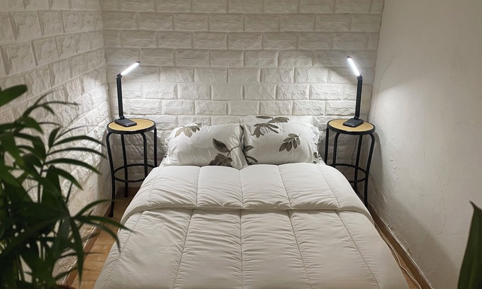 Aigues-Mortes Medieval City Apartment | Miracles Appt