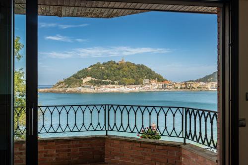 San Sebastian Apartment | Miraconcha 47