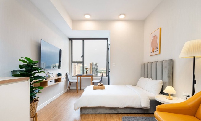 Bach Dang Riverside Apartment | Miredu modern & high floor studio in Ho Chi Minh