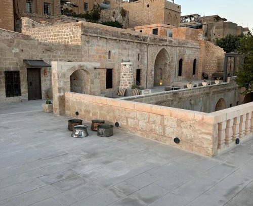 Artuklu Hotel | Mirsoum Han