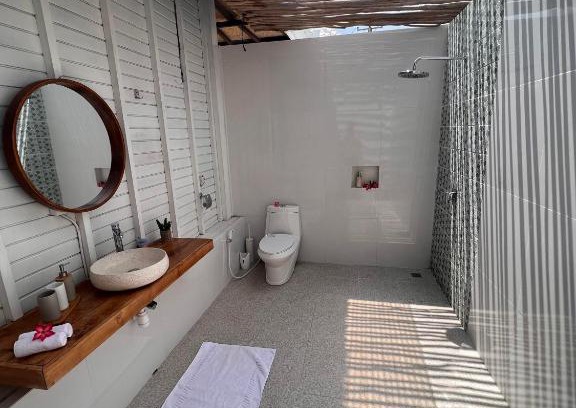 Ceningan Island Resort | Mista Ceningan's Beach Bungalows previously The KUBU 221