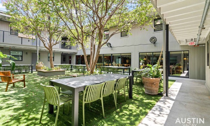 Central East Austin Apartment | MLK #104 xxxxxxxxxxx