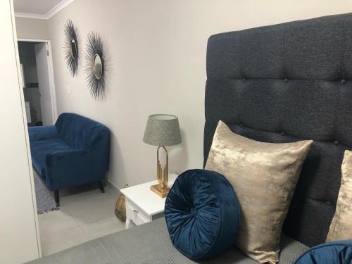 Burgundy Estate House | MLMK Property Studio17