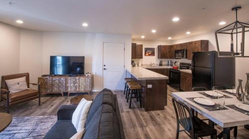Moab South Valley Apartment | Moab Redcliff Condos