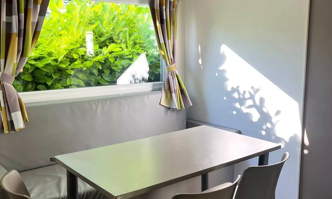 Angicourt House | Mobile home - 30-35 m² - 2 bedrooms with terrace 4 people