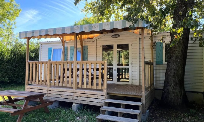 Angicourt House | Mobile home - 37m² - 3 bedrooms with terrace sleeps 6