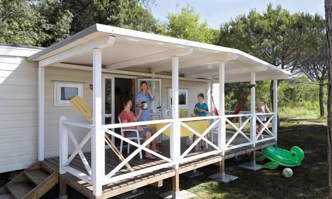Cavallino-Treporti House | Mobile home in Cavallino-Treporti with terrace