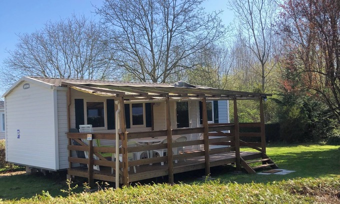 Boofzheim RV Rental | Mobile home with air conditioning for 6 people near EUROPA PARK