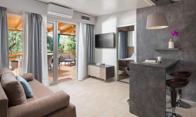 Bale House | Mobilhome Villa Prestige by Interhome
