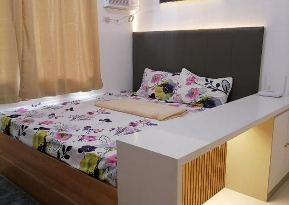 Minglanilla Apartment | Modena Town Square-Walkup Condominium