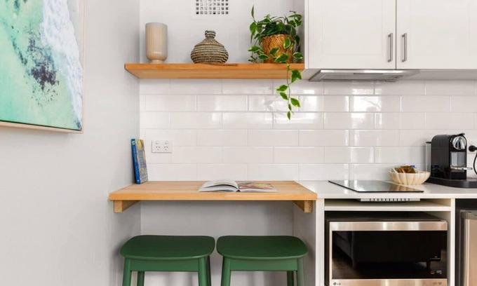 Coogee House | Modern 1-Bed Pad Minutes Away from Coogee Beach
