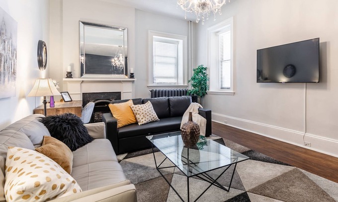 Hamilton Apartment | Modern 1 Double bed Apartment in James South Area