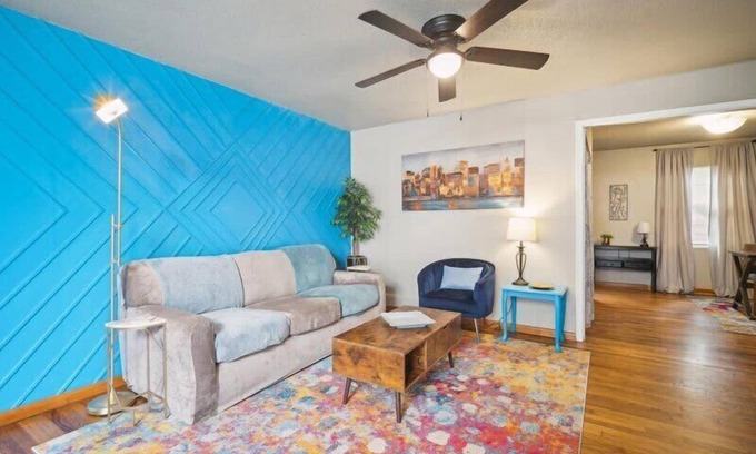 Tulsa House | ​Modern 1BR Condo Near Brookside – in Tulsa