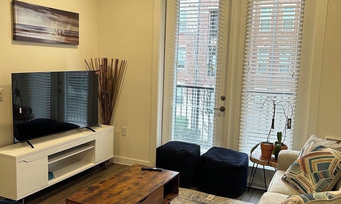 Fort Worth Apartment | Modern 1BR - Steps from Sundance Sq & Minutes from Dickies Arena and ATT Stadium