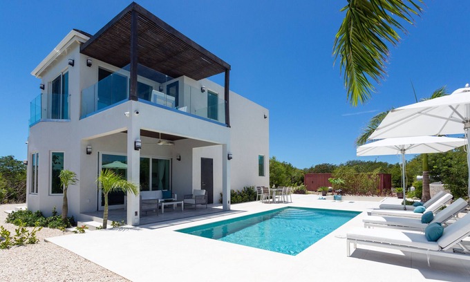 Ocean Point Villa | Modern 2 Bedroom Luxury Villa With Stunning Sea Views of Chalk Sound