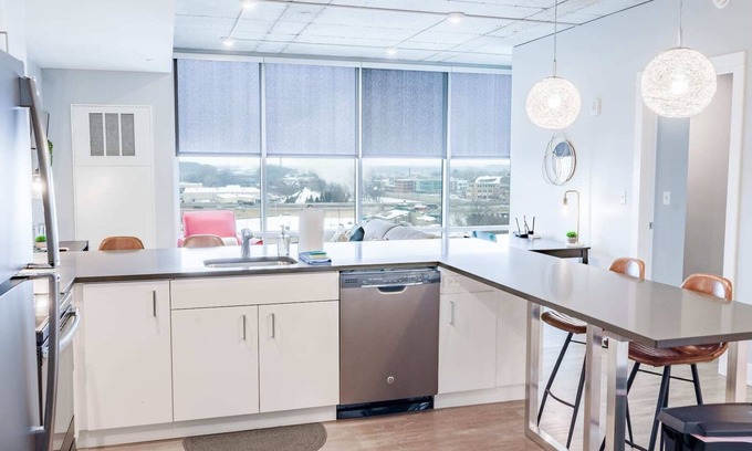Downtown Apartment | Modern 2 BR with Balcony in GR Entertainment District
