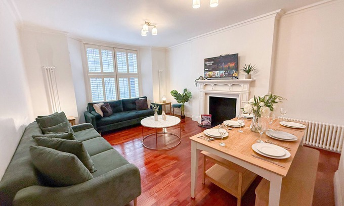 Bryanston and Dorset Square Apartment | Modern 3-Bed Baker St flat near Mayfair & West End