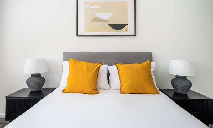 Clayton House | Modern 3 bed home, near Etihad Stadium, Co op Live Arena