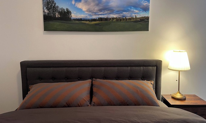 Vancouver Condo | Modern 3-Bedroom Apartment in UBC