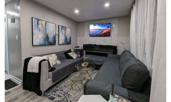 Hamilton House | Modern 3BR w/ Laundry & More!