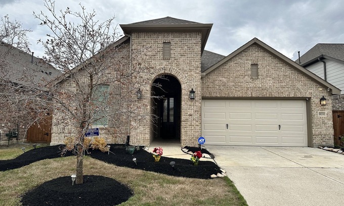 Cypress House | Modern 4BR Oasis near Houston!