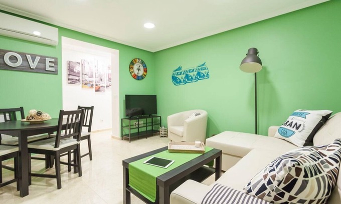 Centro Apartment | Modern Air-Conditioned Apartment w/Full Kitchen, Washing Machine, & WiFi