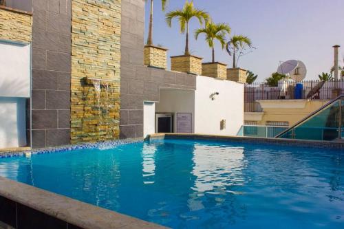 Bella Vista Apartment | Modern and centric Apartment with pool and gym at Downtown