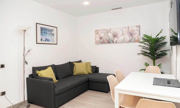L'Antiga Esquerra de l'Eixample Apartment | Modern and Ideal for Families in Barcelona Eixample